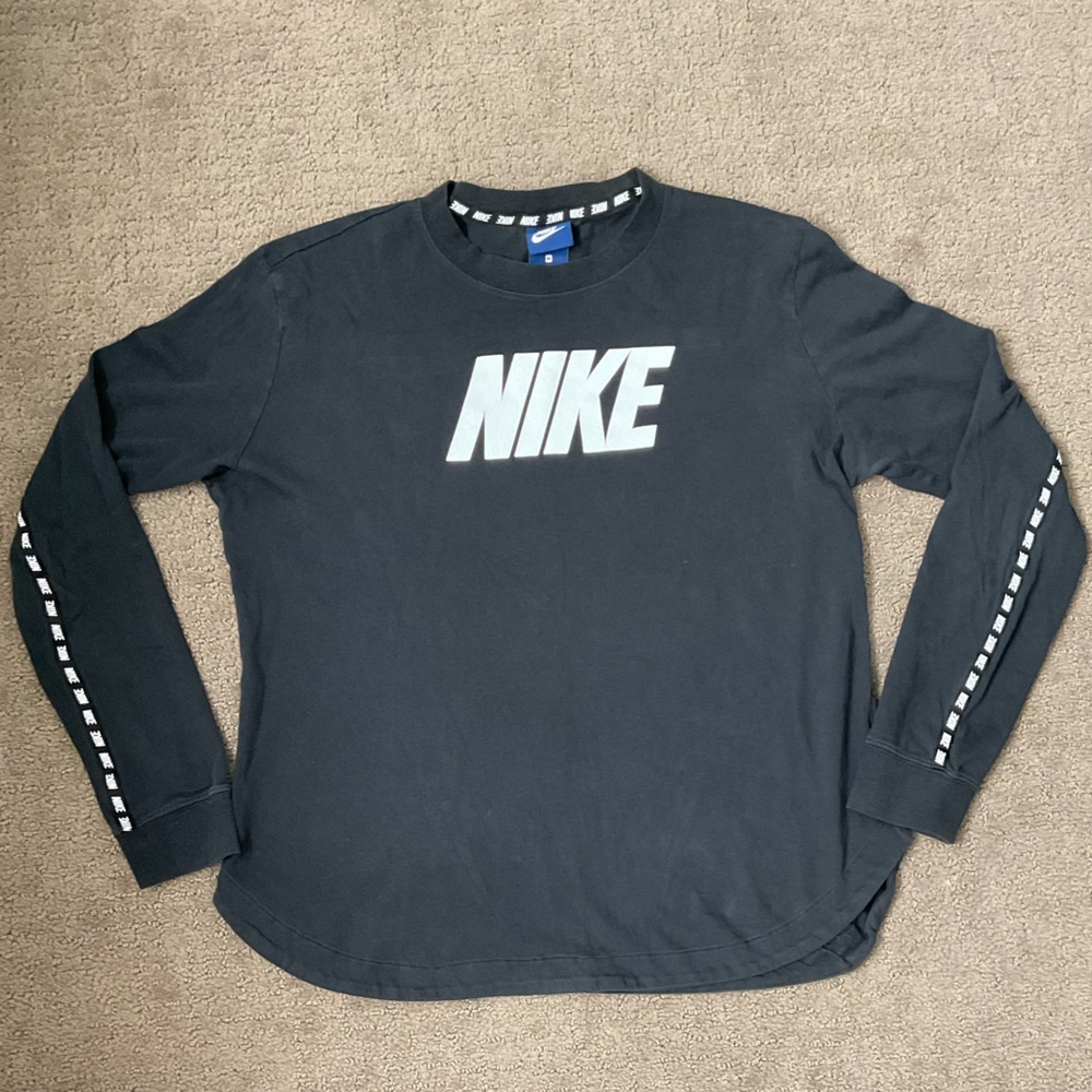 Nike Women's Long Sleeve Black Medium Shirt